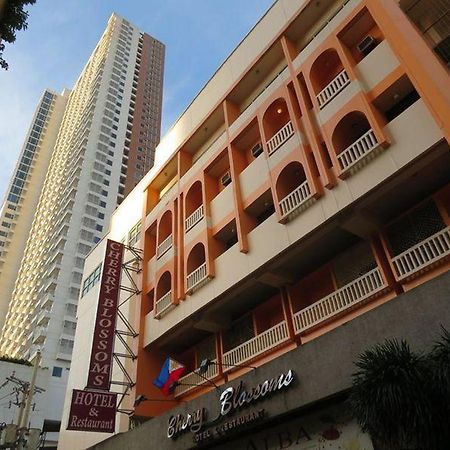 Cherry Blossoms Hotel Μανίλα Εξωτερικό φωτογραφία