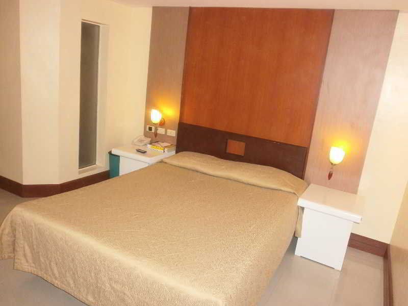 Cherry Blossoms Hotel Μανίλα Εξωτερικό φωτογραφία