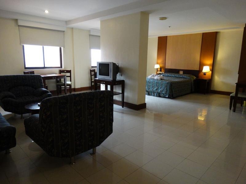 Cherry Blossoms Hotel Μανίλα Εξωτερικό φωτογραφία