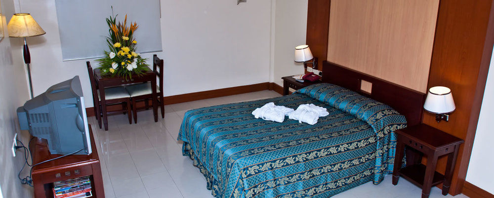 Cherry Blossoms Hotel Μανίλα Εξωτερικό φωτογραφία