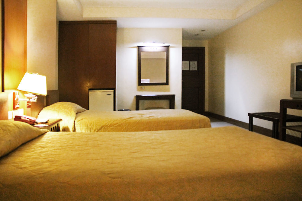 Cherry Blossoms Hotel Μανίλα Εξωτερικό φωτογραφία