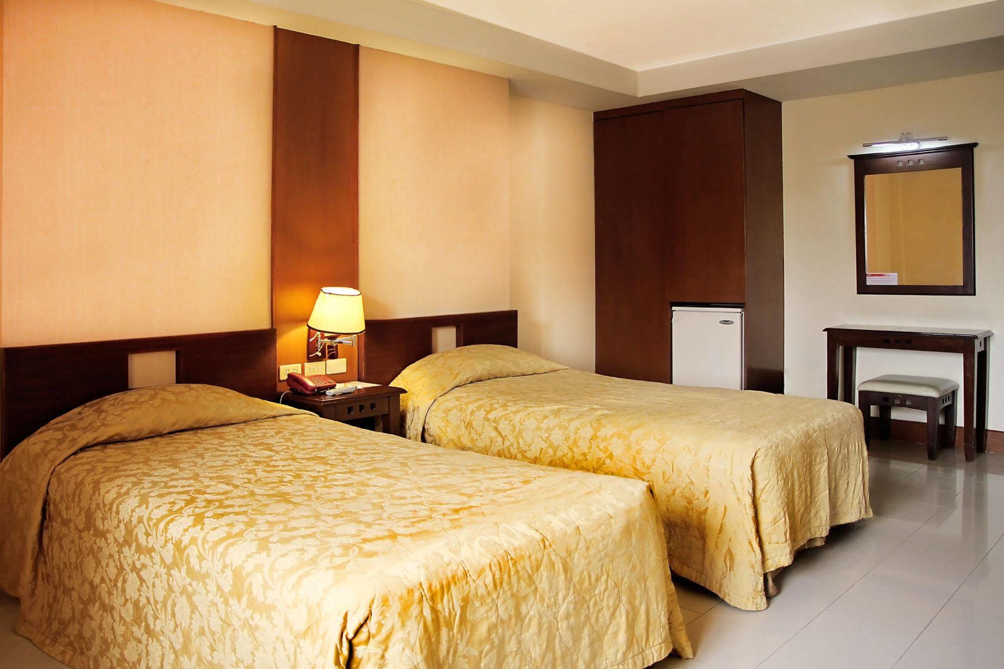 Cherry Blossoms Hotel Μανίλα Εξωτερικό φωτογραφία